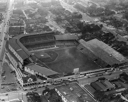 A black and white aerial photograph of the old Tigers Stadium in Detroit in 1925.